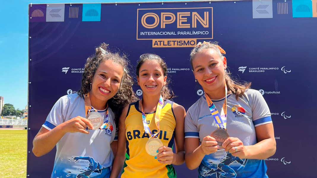 Atletas De Balneário Camboriú Conquistam Medalhas Em Open Internacional