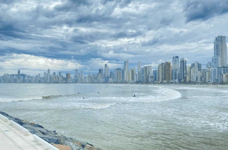 Previsão aponta frio e chuvisco para o fim de semana em Balneário Camboriú