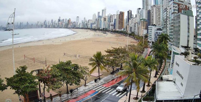 Semana em Balneário Camboriú começa com chuva e promete ser bastante fria, com mínimas entre 4/5 °C