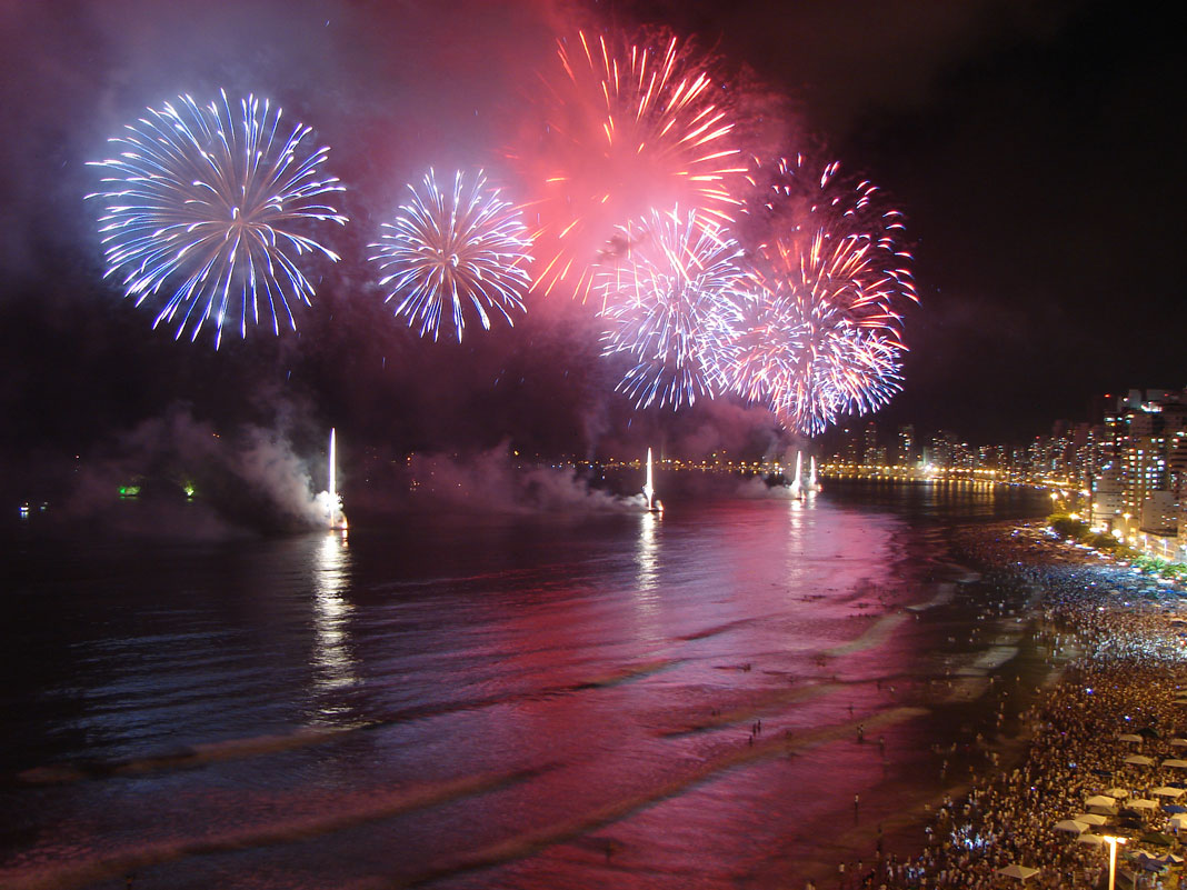 Reveillon não será afetado, porque já usa fogos de baixo ruído (Divulgação/SecturBC)