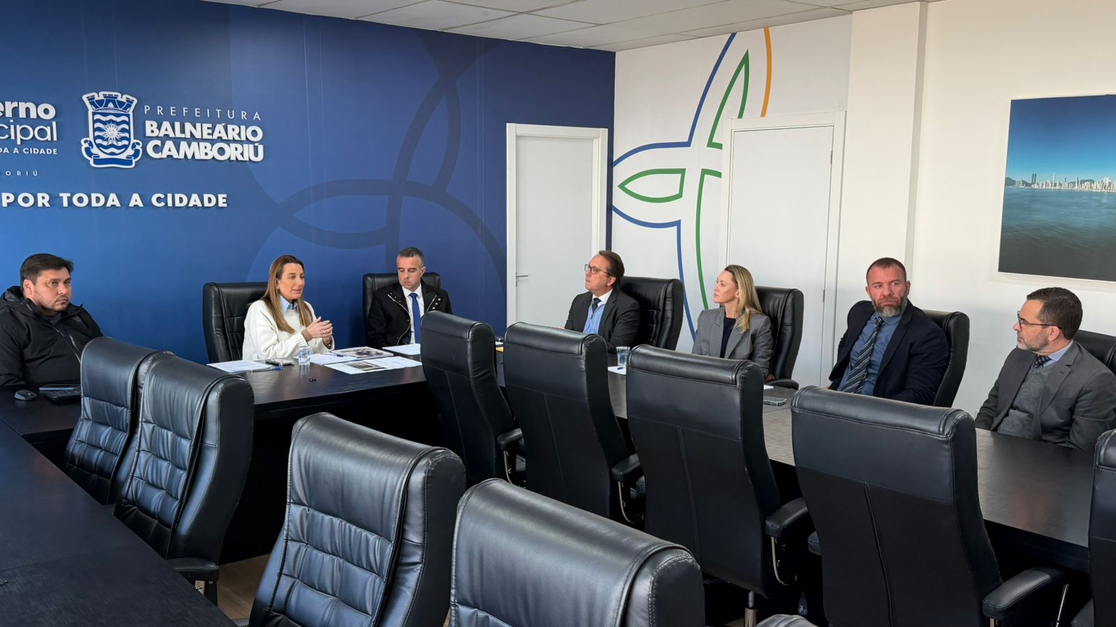 Promotores em reunião com a prefeita Juliana (Divulgação/PMBC)