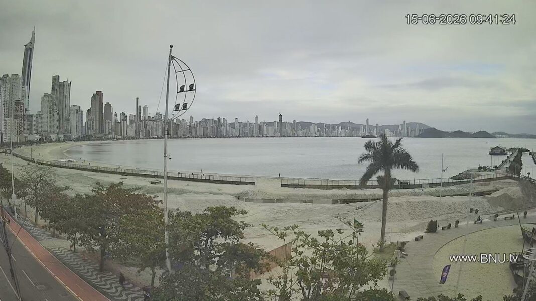 Balneário Camboriú nesta segunda-feira (15). (Foto BNU.TV)