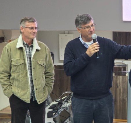 Antônio Álvaro Filho e Bruno Roberto da Silva (na foto) e Francisco Eduardo da Silva receberam a homenagem do pai, Álvaro da Silva (Divulgação/AH/FCBC)