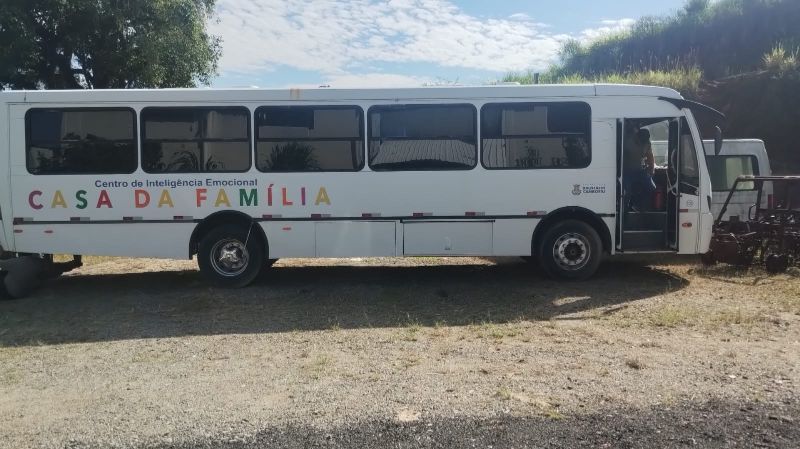 Ônibus recebeu 114 ofertas e foi vendido pelo maior valor do leilão (Divulgação/PMBC)