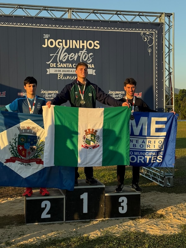 Matheus de Quadros - bronze nos 100m rasos (Divulgação/FMEBC)