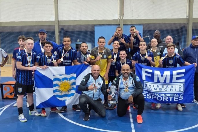 Futsal campeão (Divulgação/FMEBC)
