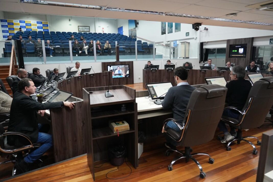Sessão desta quarta (8) acontece a partir das 18h30. (Foto: Márcio Gonçalves)
