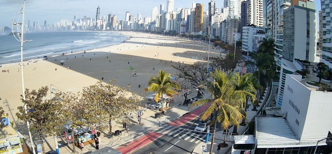 Balneário Camboriú nesta segunda-feira (27). Crédito BNU.TV