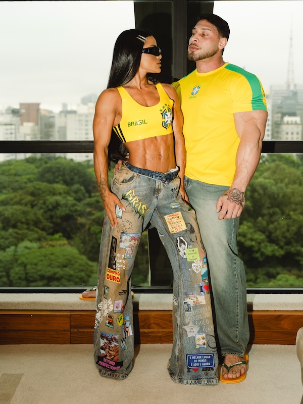 Dino prestigiando a estreia da esposa Vit (Divulgação/Reprodução Instagram_Ramon Dino)