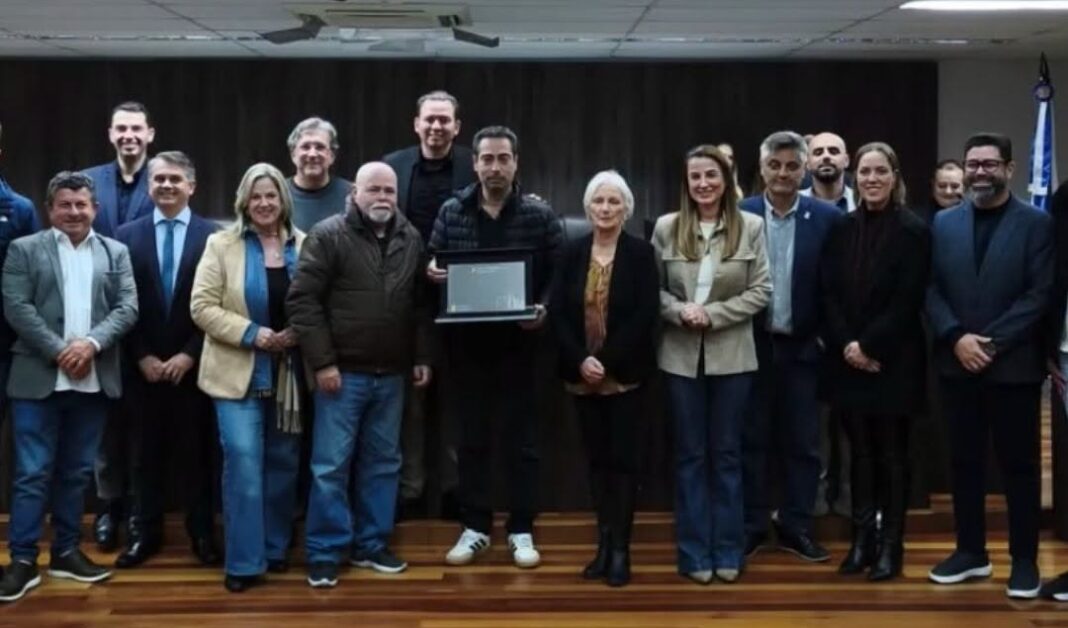 4 foto Lourdes Doria aniversariante da semana e esta colunista. (Credito Divulgação e Sol Pfiffer)