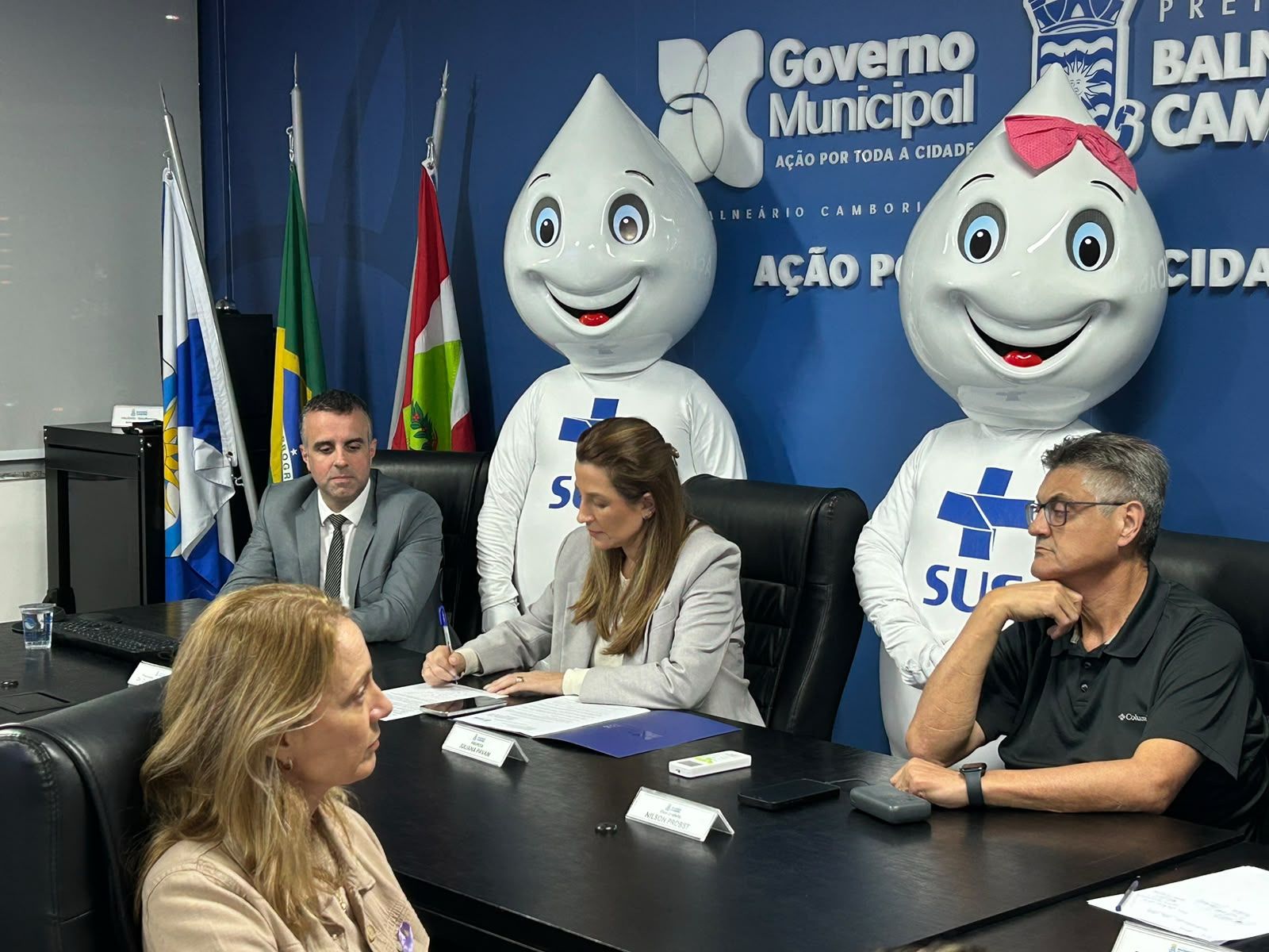 Prefeita sancionou a lei (Divulgação/PMBC)