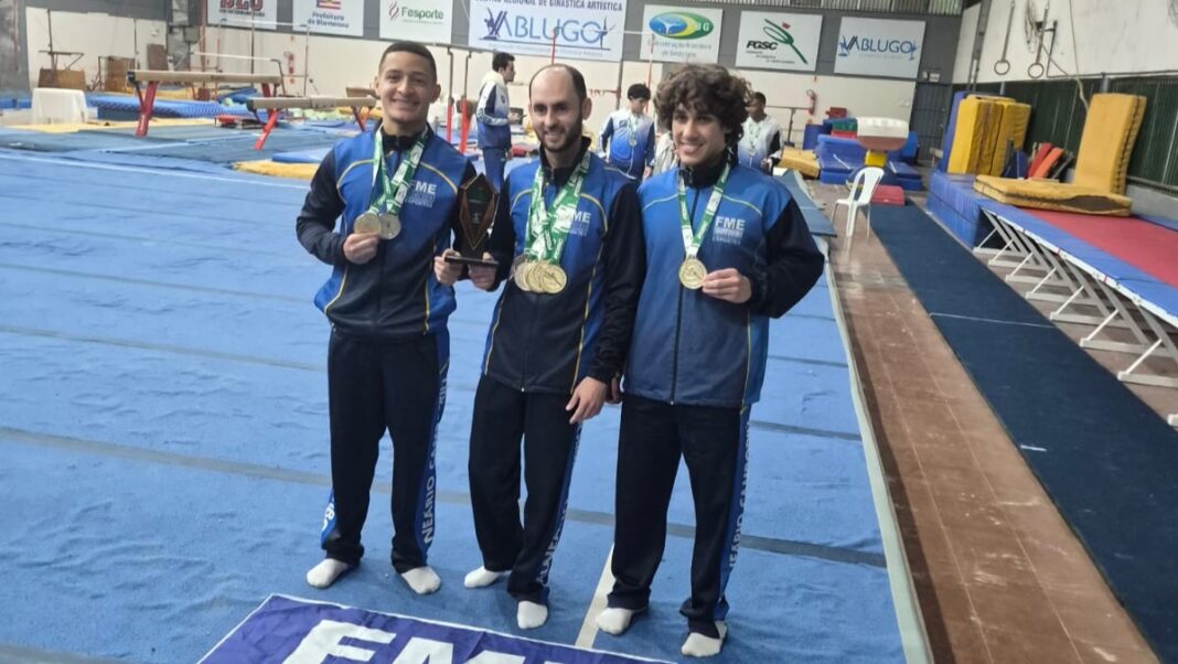 Os ginastas Ramon, Emerson e Lucas (Divulgação/FMEBC)