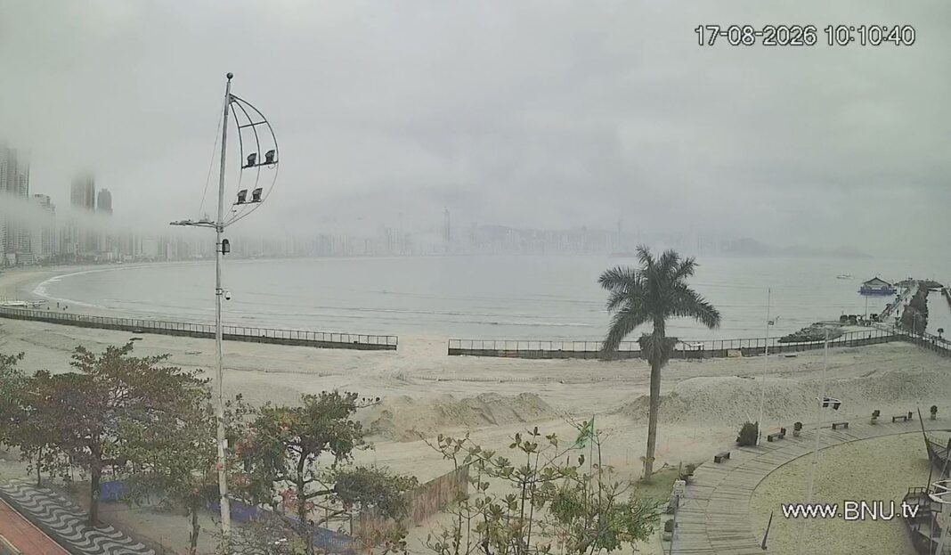 Balneário Camboriú nesta segunda-feira (17). (Foto BNU.Tv.)