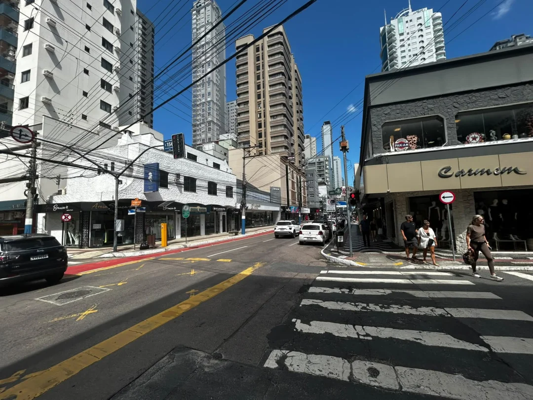 Compras no comércio local renderam 18 prêmios para clientes de Balneário Camboriú e Camboriú (Foto: Renata Rutes)