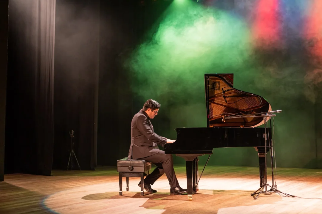 O pianista Alberto Montiel se apresenta dia 4 (Divulgação)