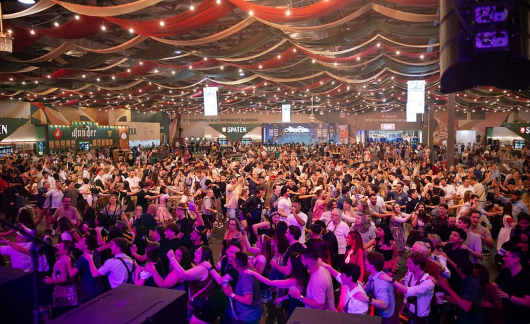Fim de semana em BC e região com Oktoberfest, Halloween, BC em Traços e outras atrações