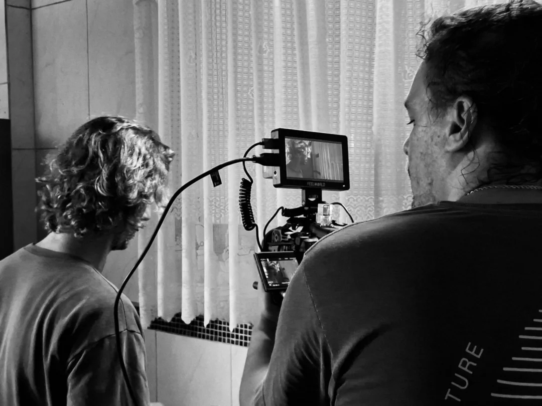 Daniel Pereira em set de gravação (Arquivo pessoal)