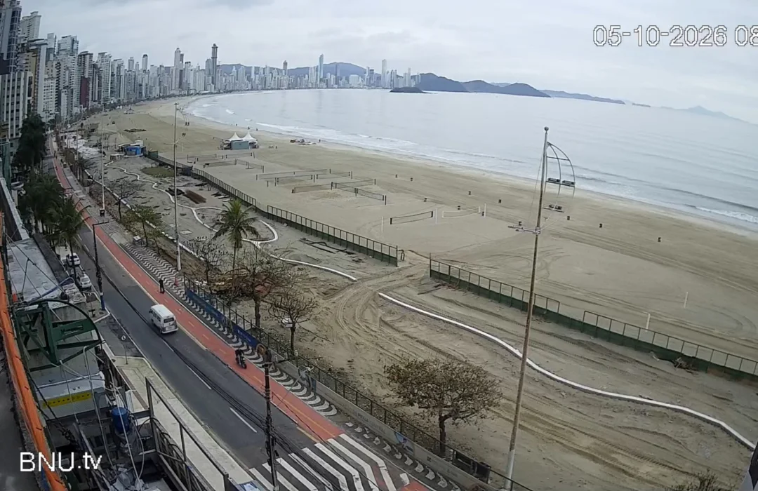 Balneário Camboriú nesta segunda-feira (5). Foto BNU.Tv.
