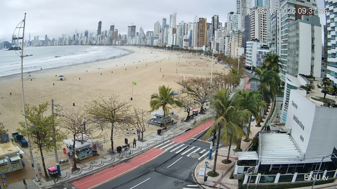Balneário Camboriú nesta quinta-feira (8). (Foto BNU.Tv.)