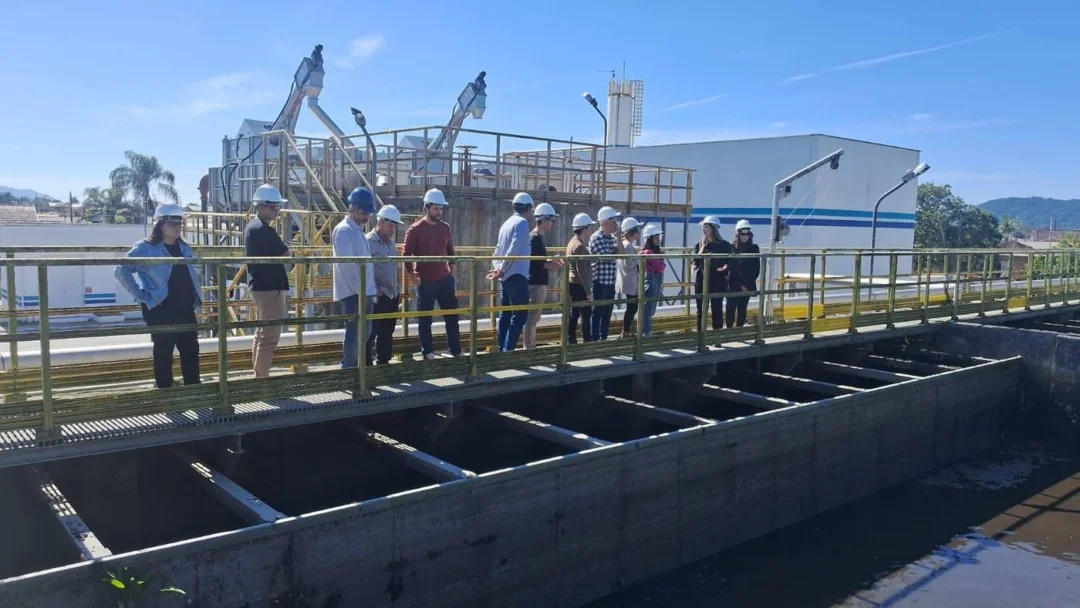 Técnicos do IFC e da prefeitura de Camboriú visitaram ETE em São Francisco para conhecer modelo que servirá de referência ao município, em maio deste ano, mas projeto ainda não saiu do papel (Foto Aegea)